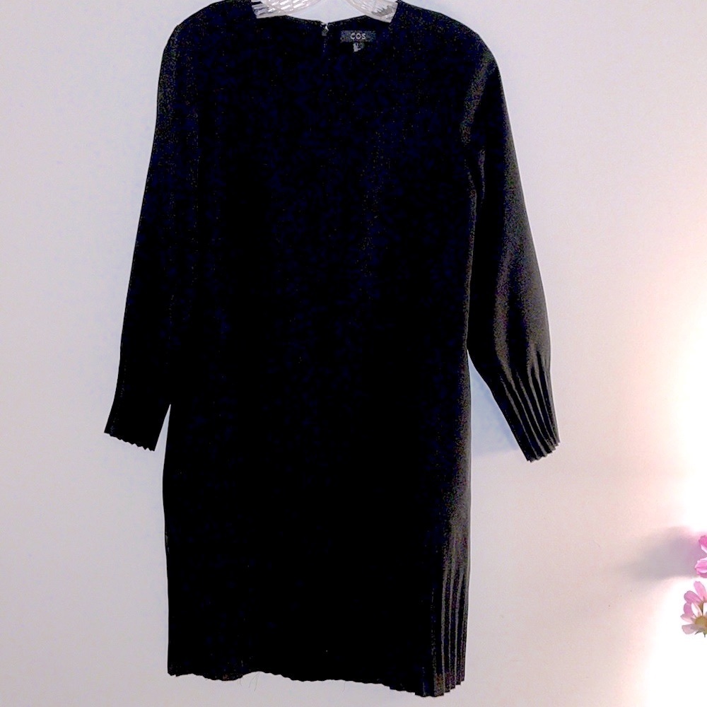 COS Dress - Picture 2 of 8